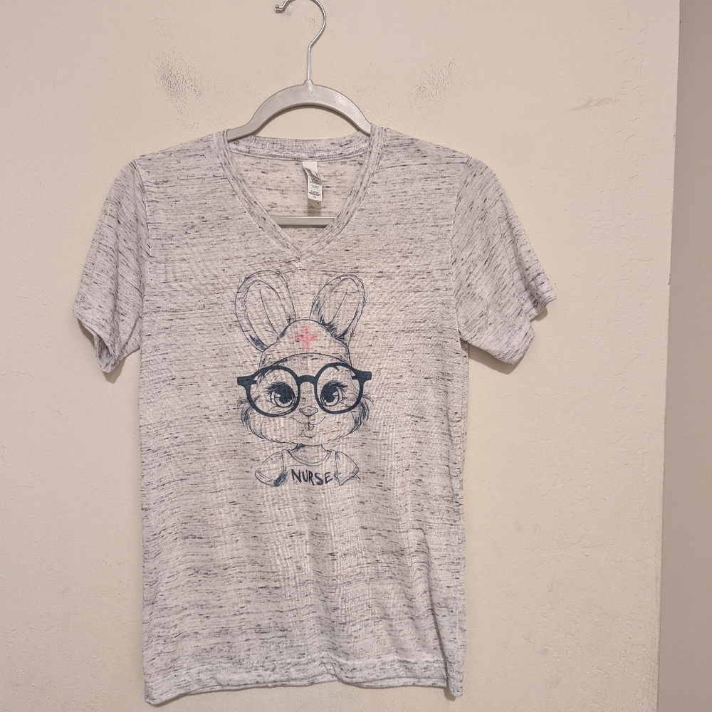 NWOT Bella + Canvas White And Grey Speckled Bunny Nurse V-Neck Shirt Size XS